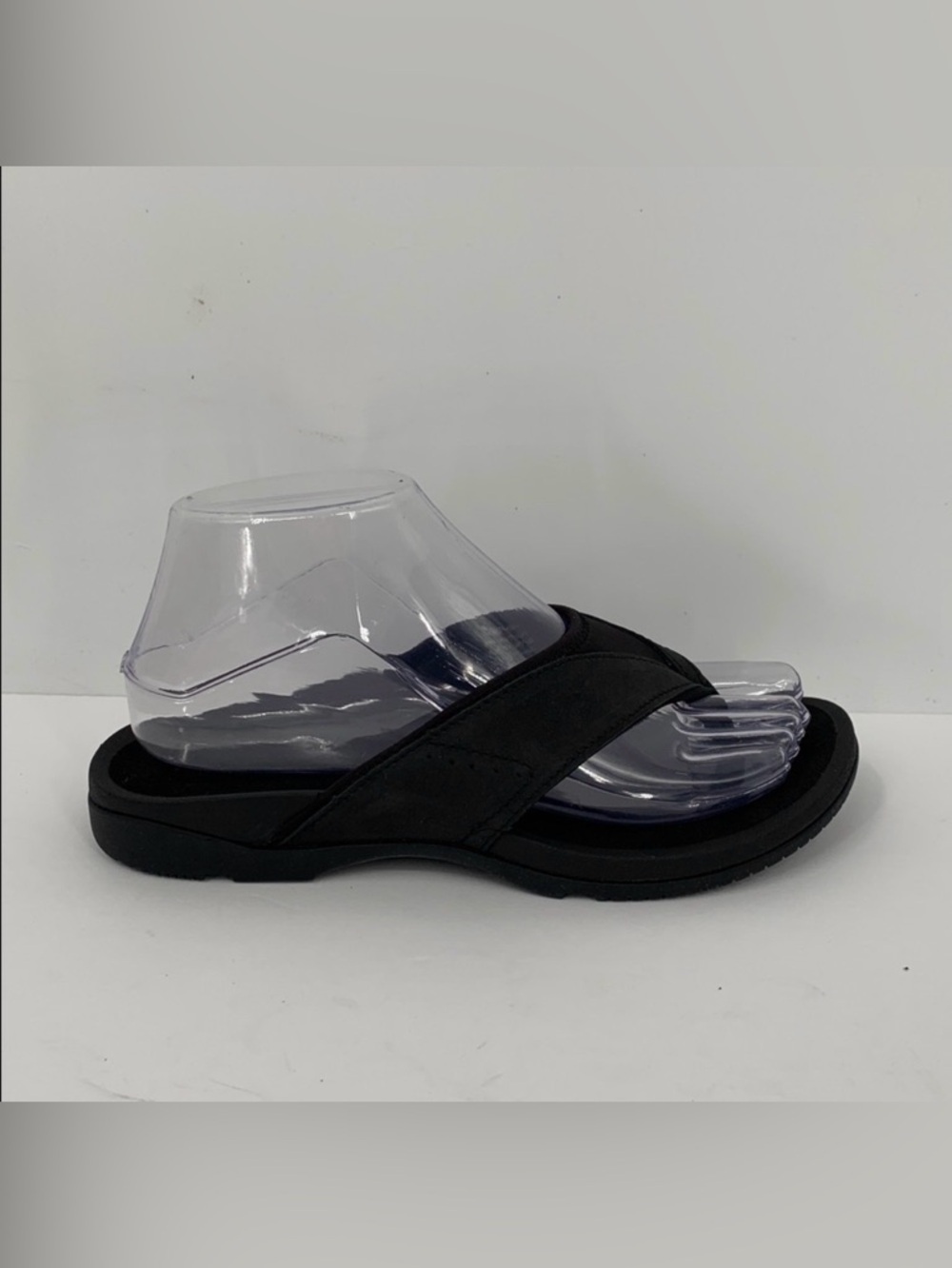 Walking Company Balboa flipflop thong sandal shoe comfort Black comfort 6.5
